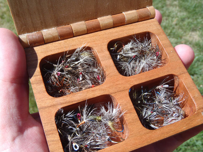 Fly Box (Dis-)Organization